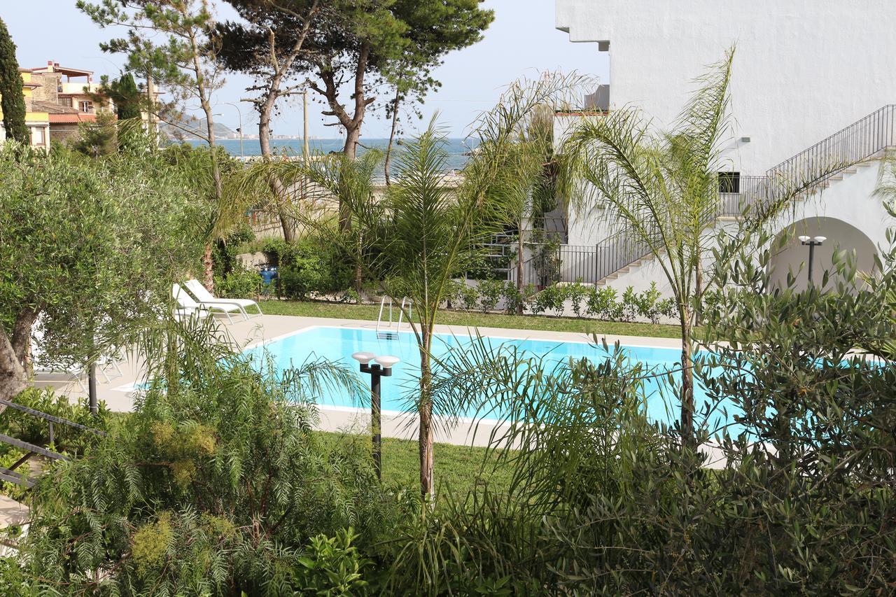 Baia Marticana Residence Hotel Agnone Cilento Bagian luar foto