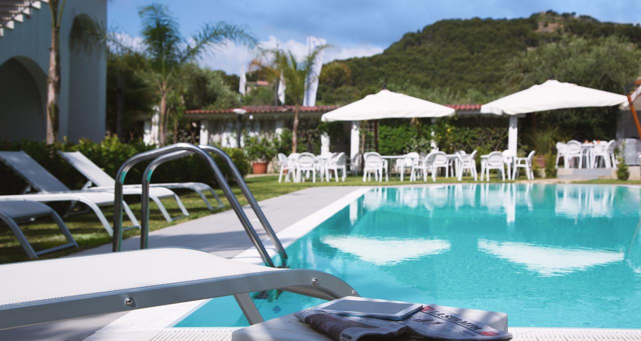 Baia Marticana Residence Hotel Agnone Cilento Bagian luar foto