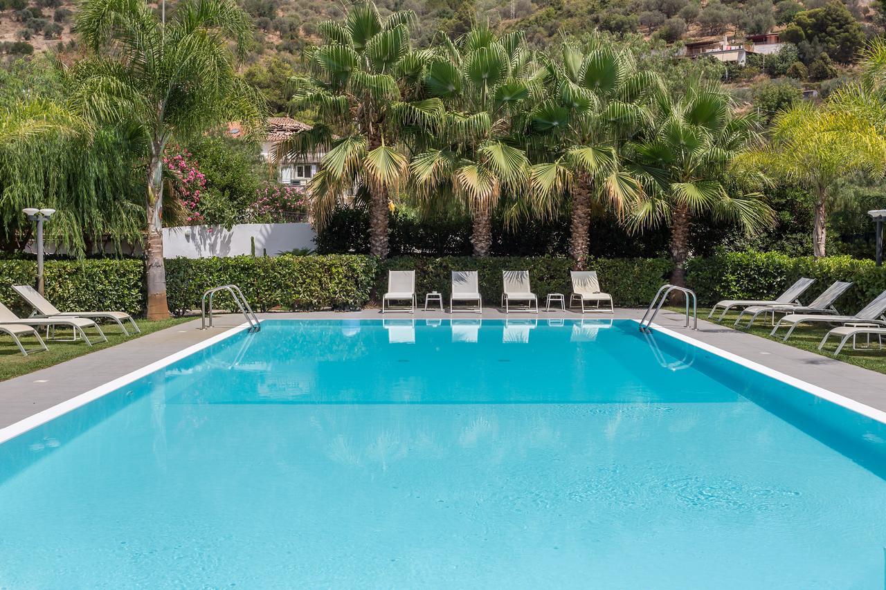 Baia Marticana Residence Hotel Agnone Cilento Bagian luar foto