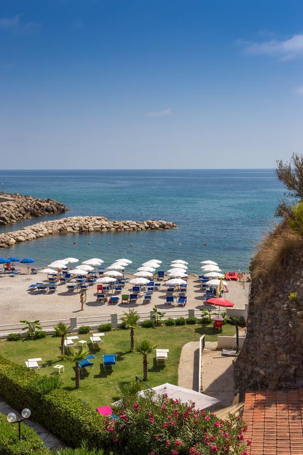 Baia Marticana Residence Hotel Agnone Cilento Bagian luar foto