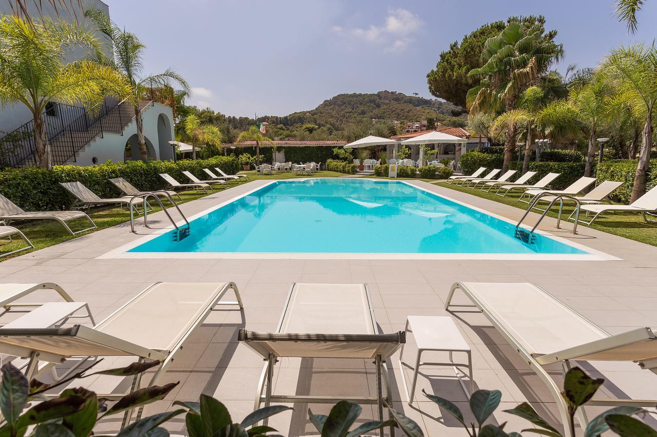 Baia Marticana Residence Hotel Agnone Cilento Bagian luar foto